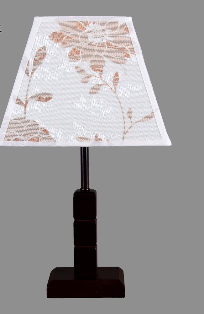 Светильник настольный МТ3035 деревянный с абажуром